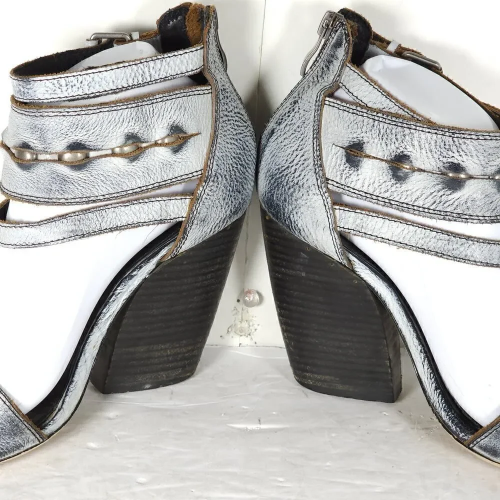 Mia MLE Women's Monterey US 7M Gray Silver Distressed Leather Open Toe Sandals